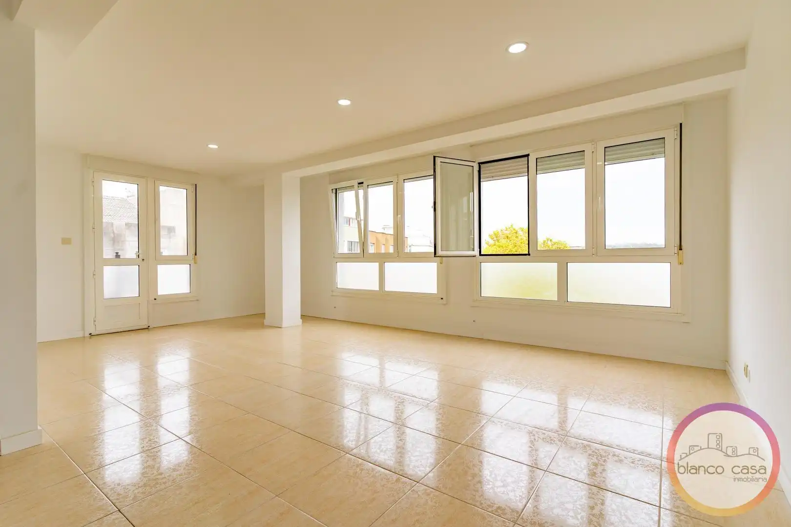 Living room of Flat for sale in Carballo