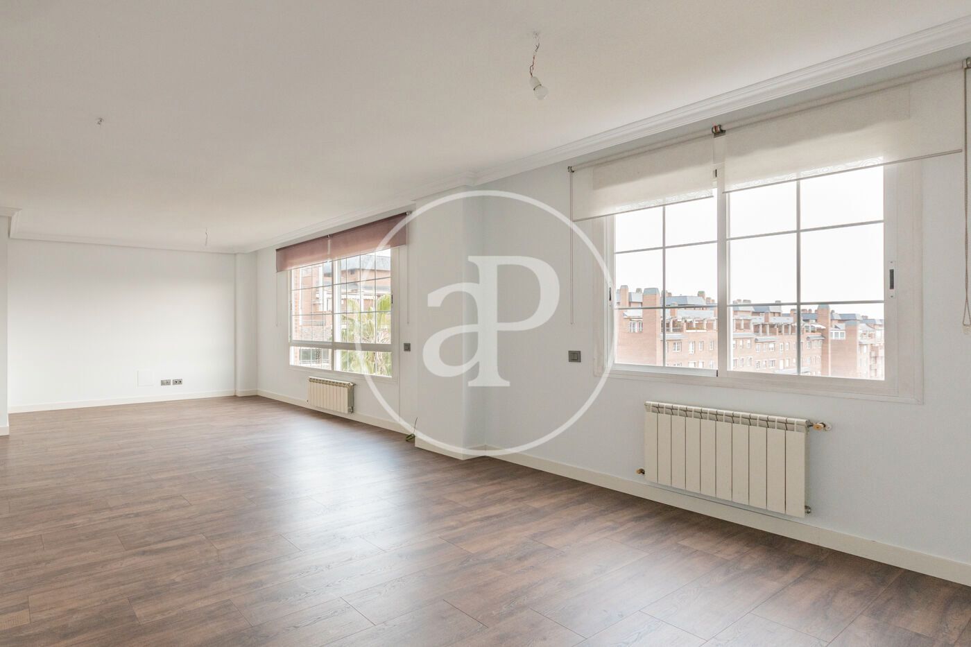 Sala d'estar de Pis de lloguer en San Sebastián de los Reyes amb Aire condicionat, Calefacció i Jardí privat