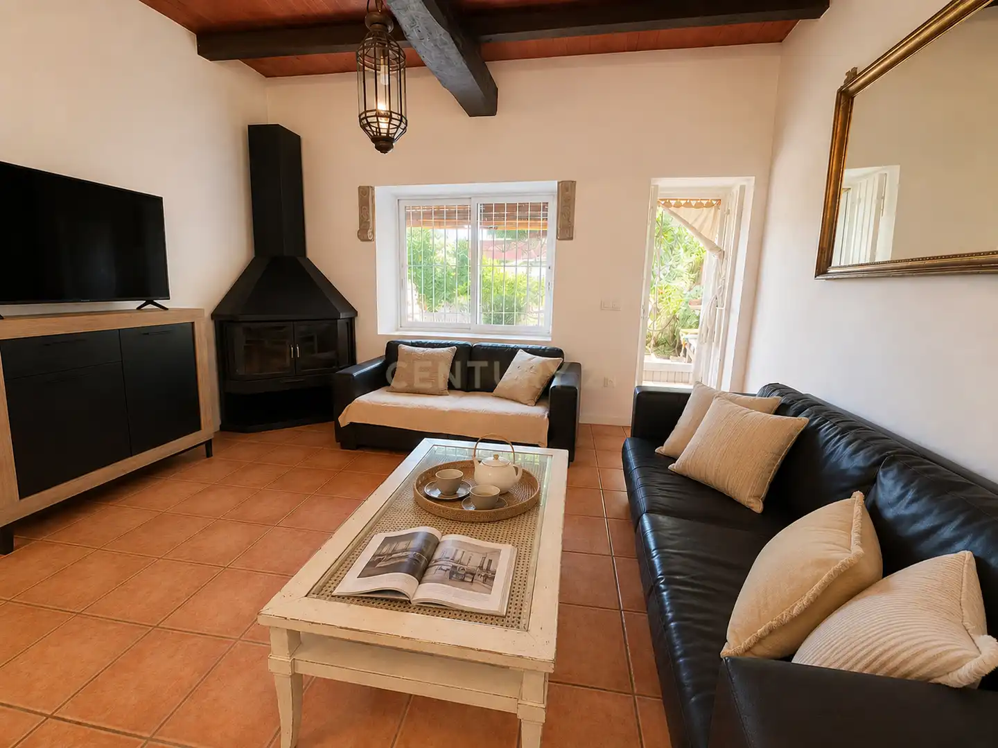 Sala d'estar de Casa adosada en venda en Eivissa amb Jardí privat, Traster i Piscina