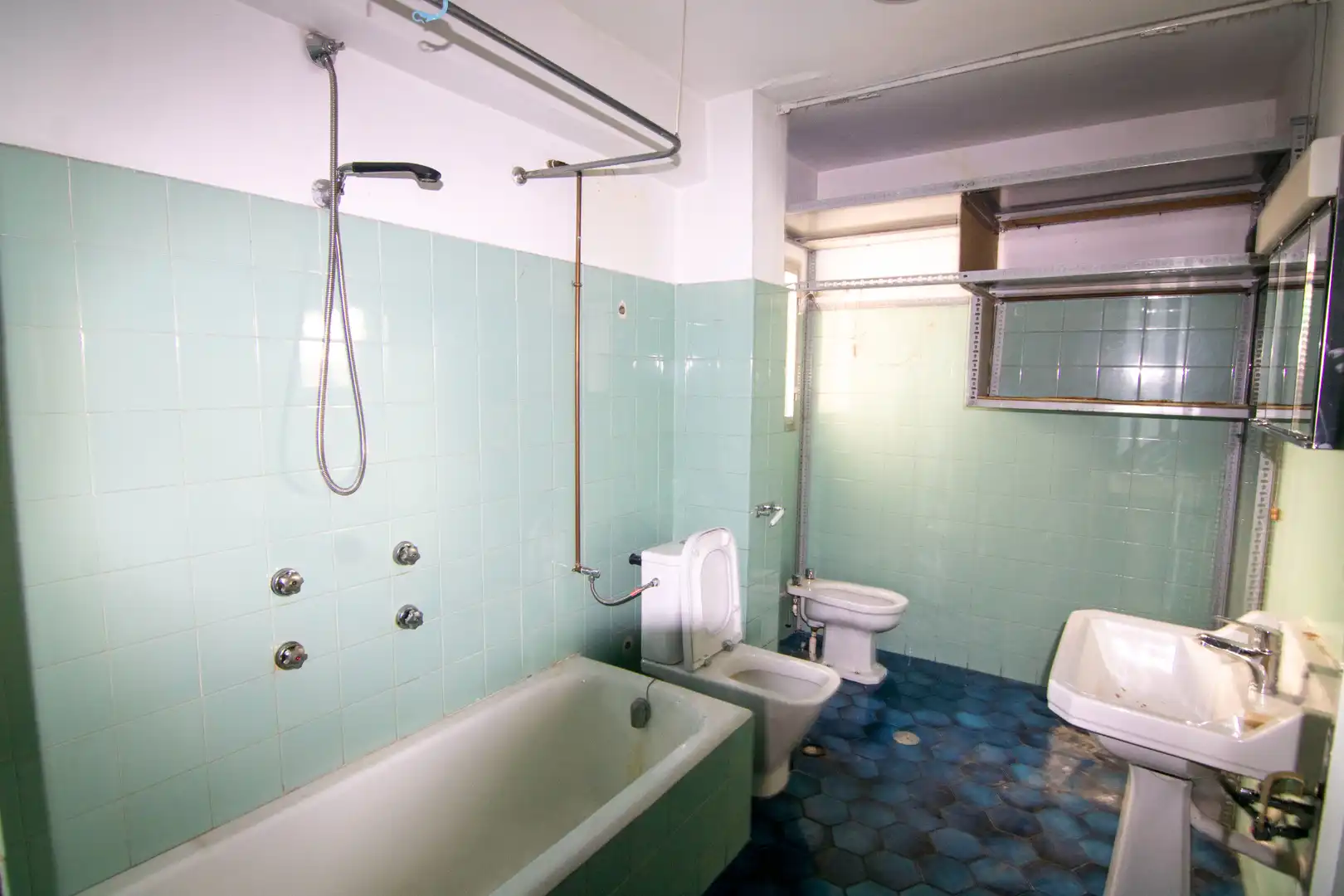 Bathroom of Flat for sale in Madrid  with Heating and Terrace