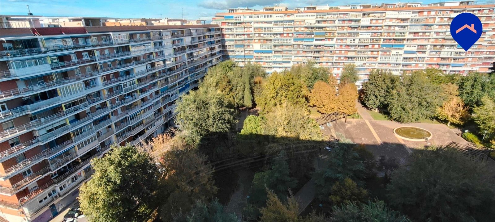 Vista exterior de Àtic en venda en Torrejón de Ardoz amb Calefacció, Jardí privat i Terrassa