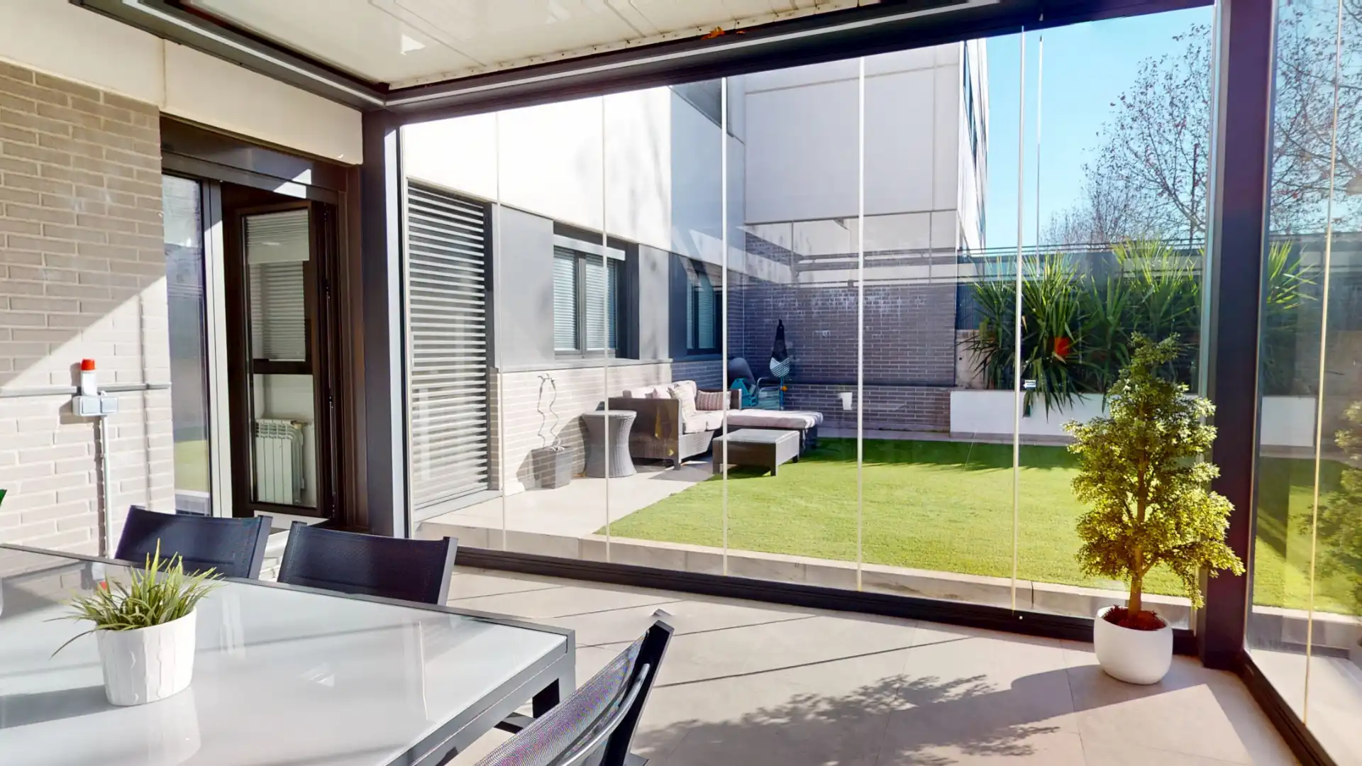 Terrassa de Planta baixa en venda en Boadilla del Monte amb Aire condicionat, Calefacció i Jardí privat