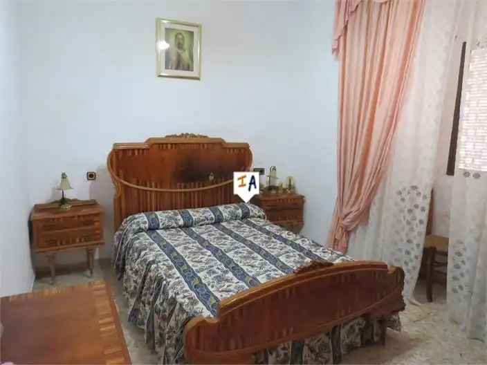 Habitación de Casa adosada en venta en Santiago de Calatrava