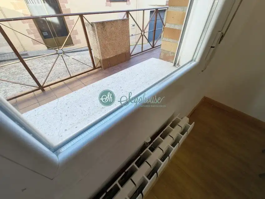 Piso en venta en Bernuy de Porreros con Calefacción, Terraza y Trastero