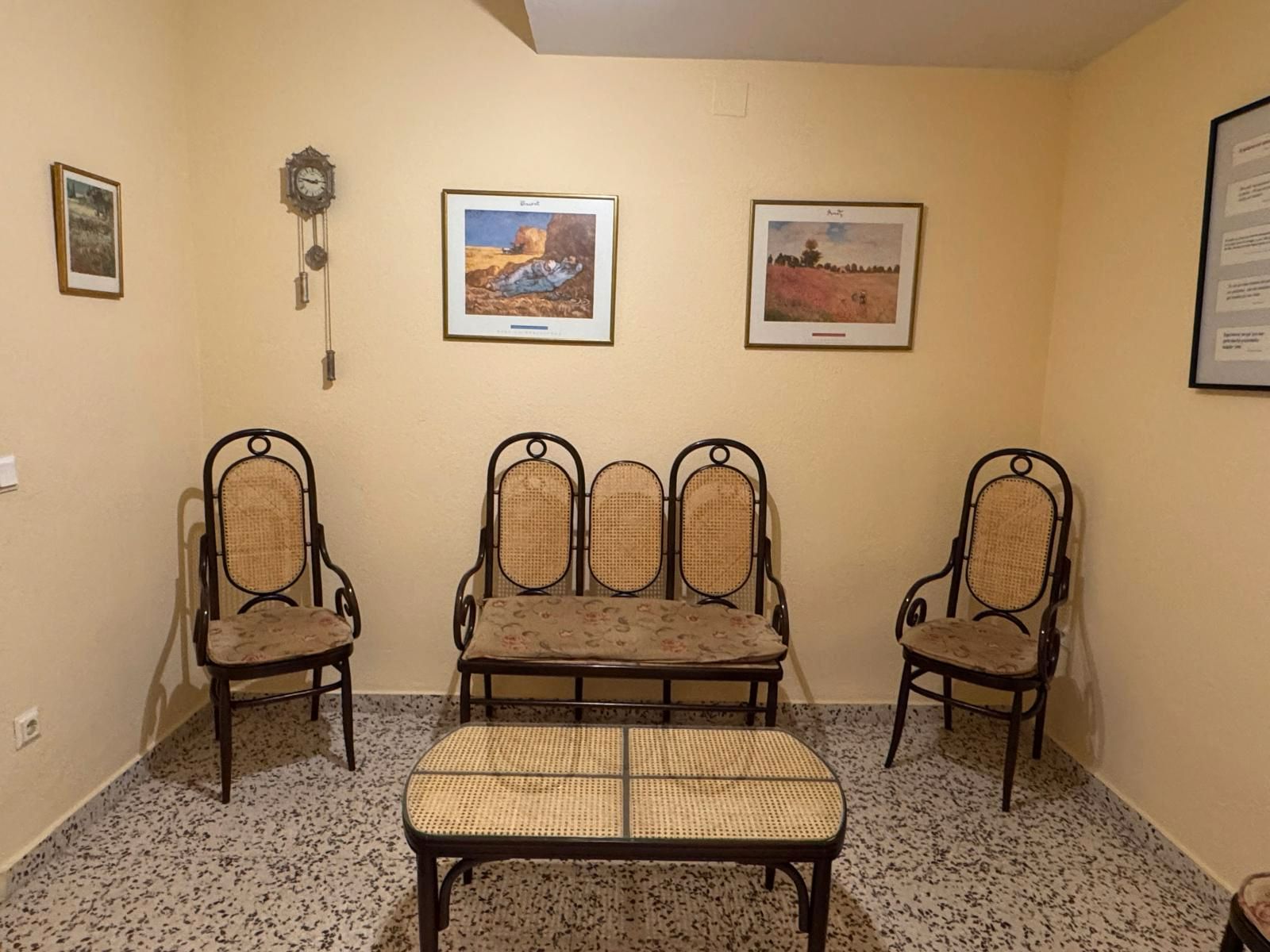 Sala d'estar de Oficina en venda en Alcázar de San Juan amb Aire condicionat