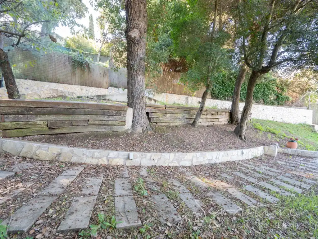 Jardí de Casa o xalet en venda en Barcelona amb Aire condicionat