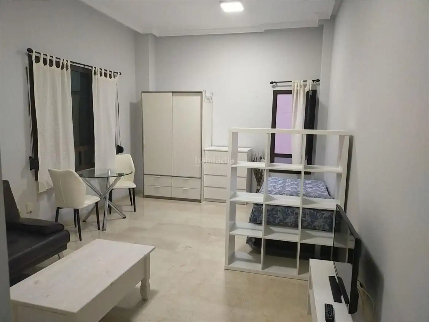 Estudi amb ascensor de lloguer a Calle General Serrano Orive 22