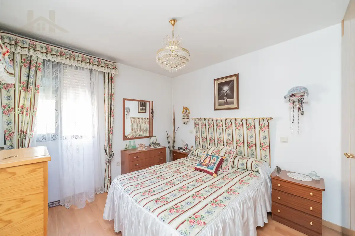 Bedroom of Flat for sale in Pinto  with Air Conditioner, Heating and Storage room