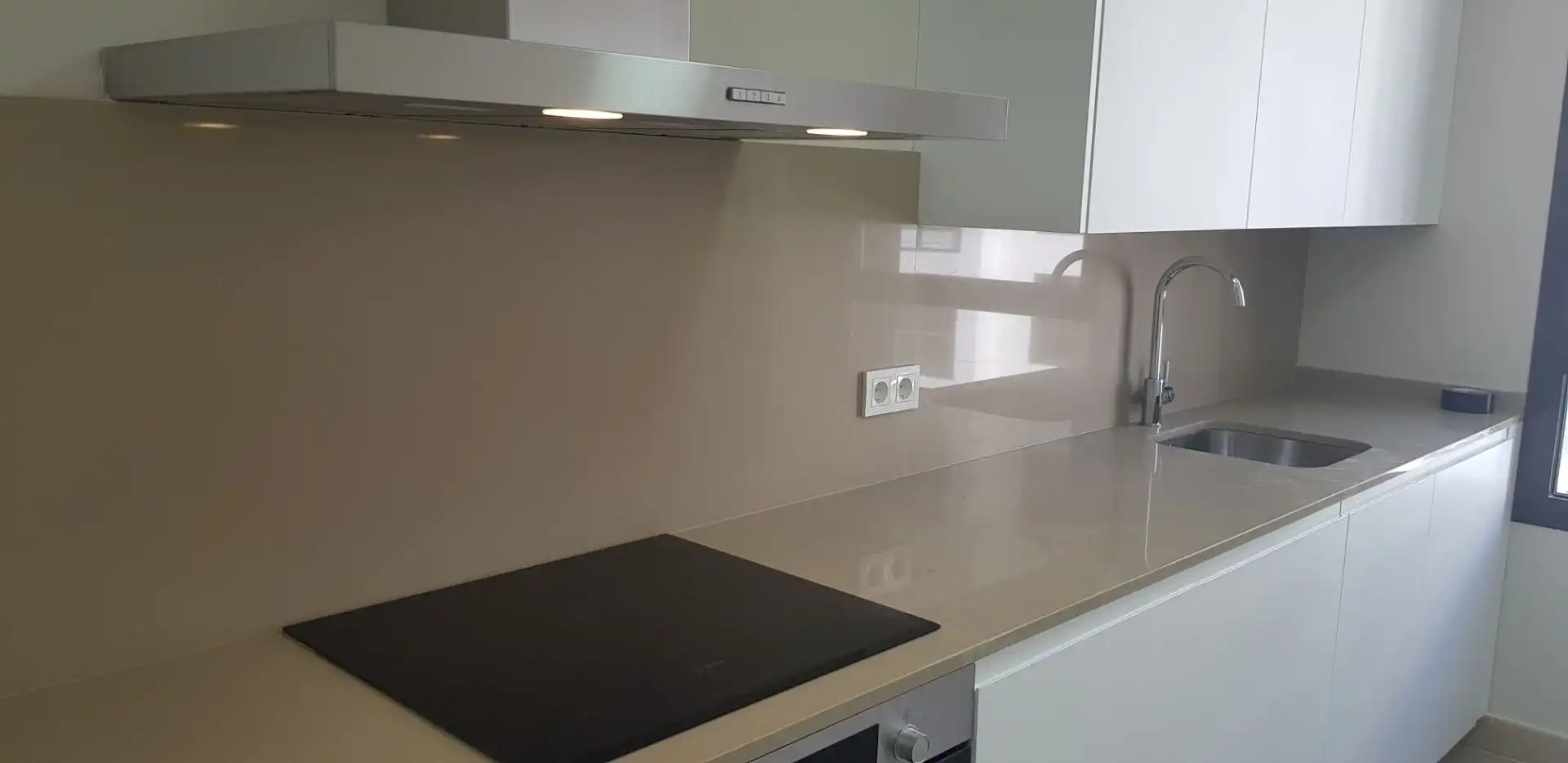 Cocina de Piso de alquiler en Málaga con Aire acondicionado, Parquet y Terraza