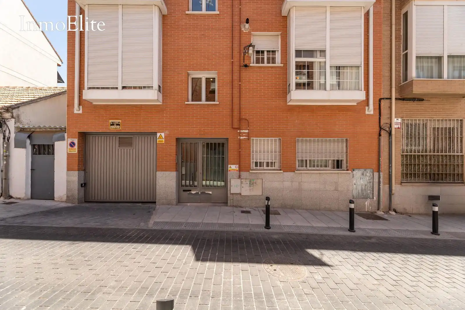 Vista exterior de Piso en venta en Madrid con Calefacción, Trastero y Horno
