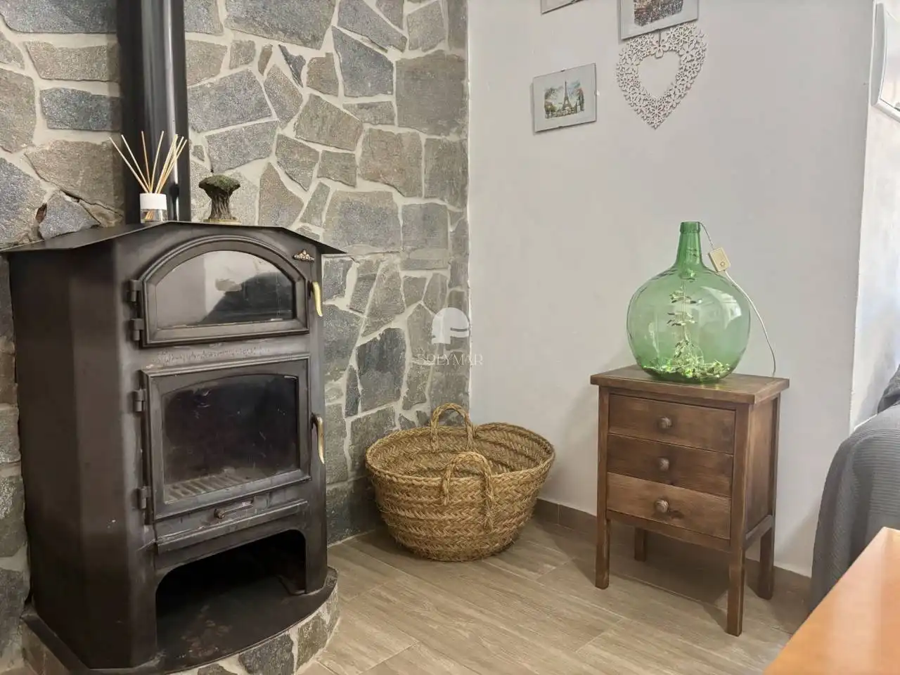 Sala de estar de Casa o chalet de alquiler en Canillas de Aceituno con Aire acondicionado, Calefacción y Jardín privado