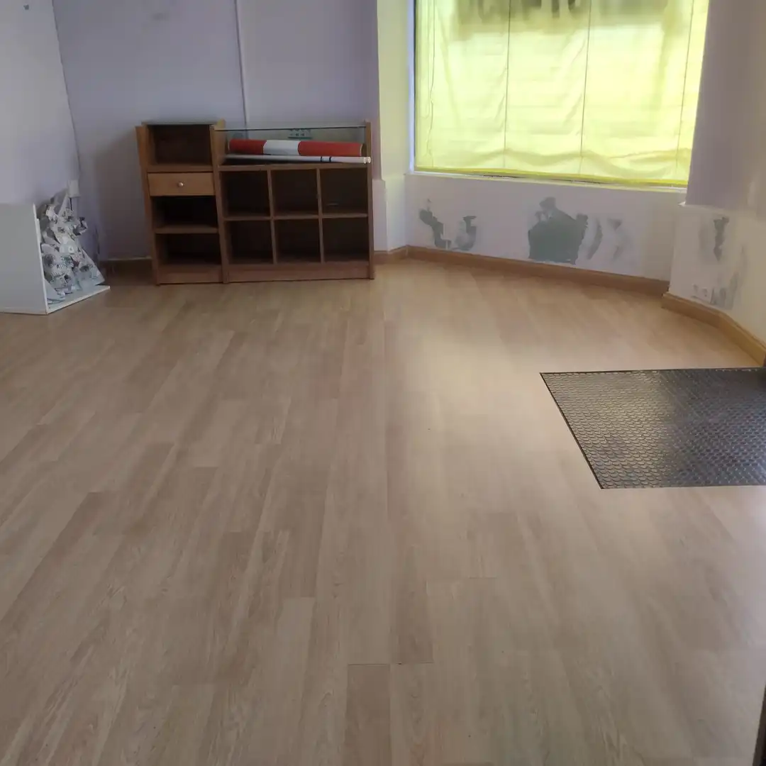 Local comercial de lloguer a Oeste, imagen 3