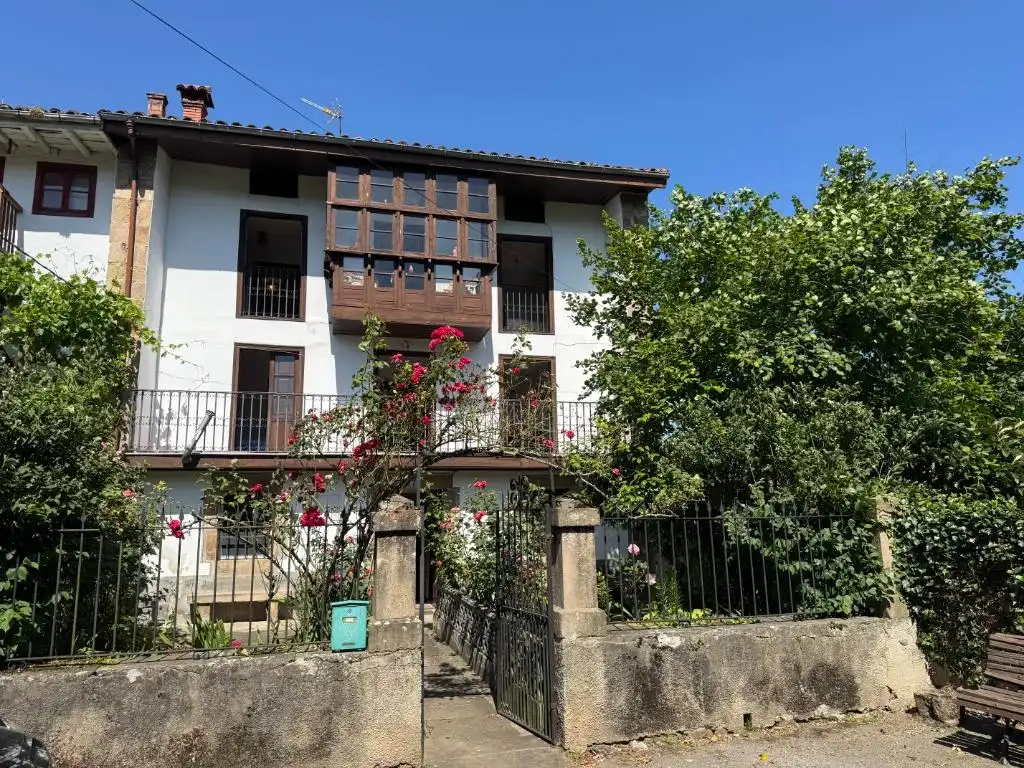 Vista exterior de Casa o chalet en venta en Molledo