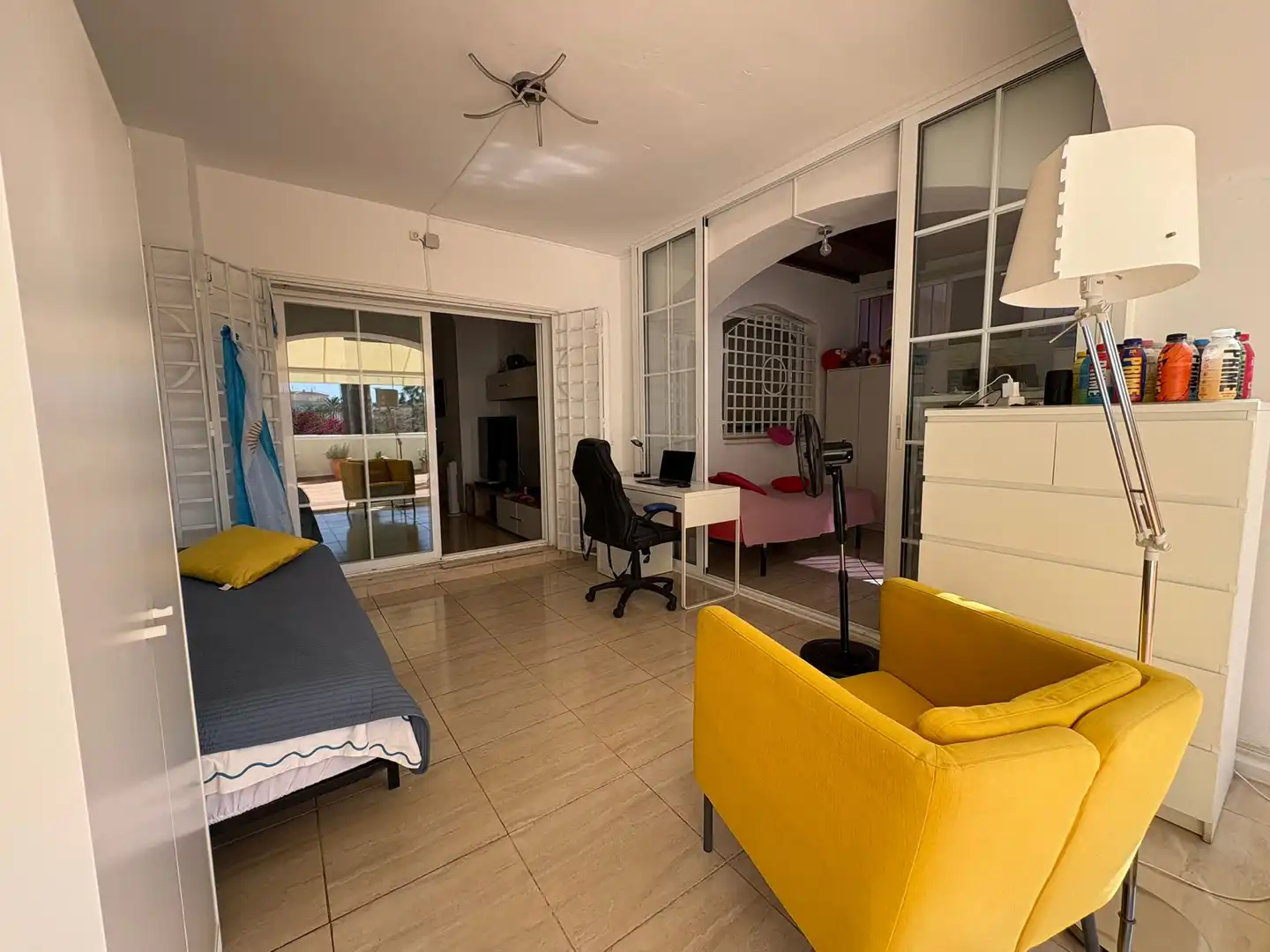 Wohnzimmer von Erdgeschoss zum Verkauf in Benalmádena mit Terrasse, Möbliert und Gemeinschaftspool