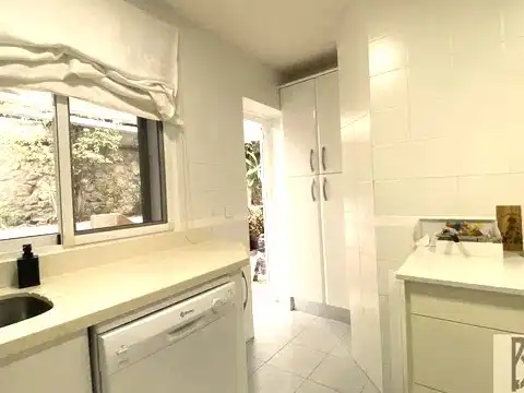 Detached homes for sale in El Manantial