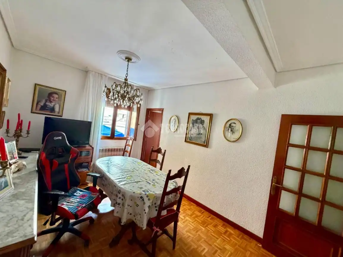 Wohnzimmer von Wohnung zum Verkauf in Santander