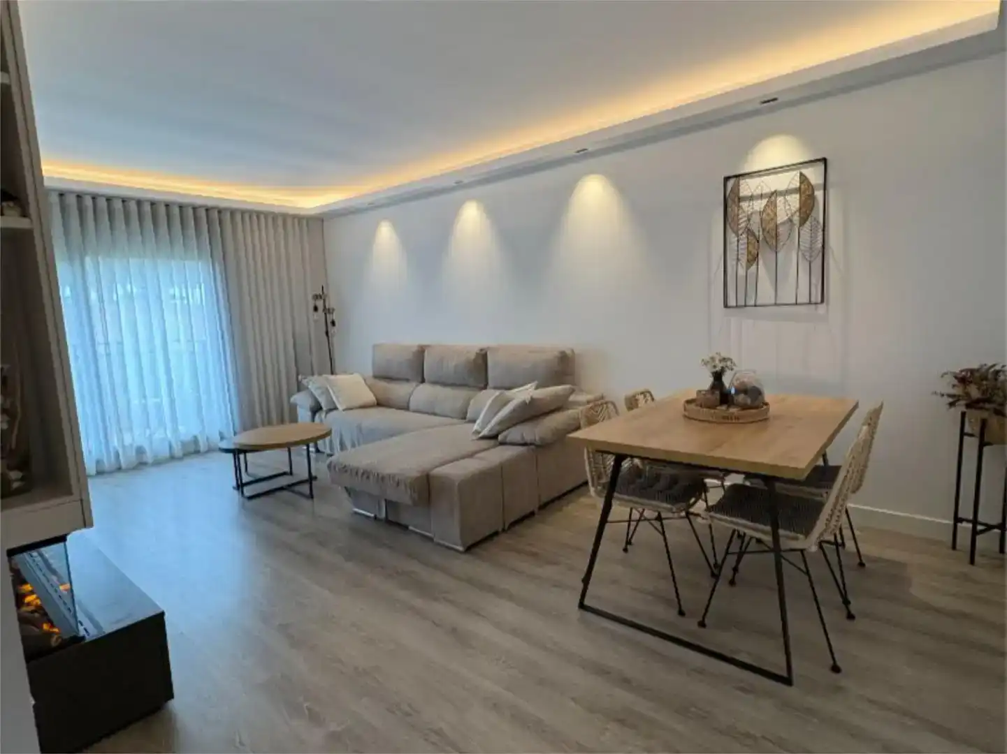 Living room of Flat for sale in Sabadell  with Air Conditioner and Swimming Pool