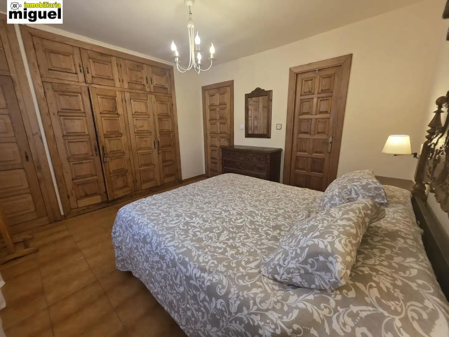 Dormitori de Casa o xalet en venda en Llanes amb Calefacció, Jardí privat i Terrassa