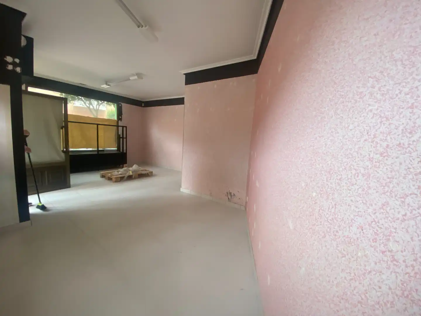 Gewerbefläche zum Verkauf in Calle Venancio Bosco, imagen 2