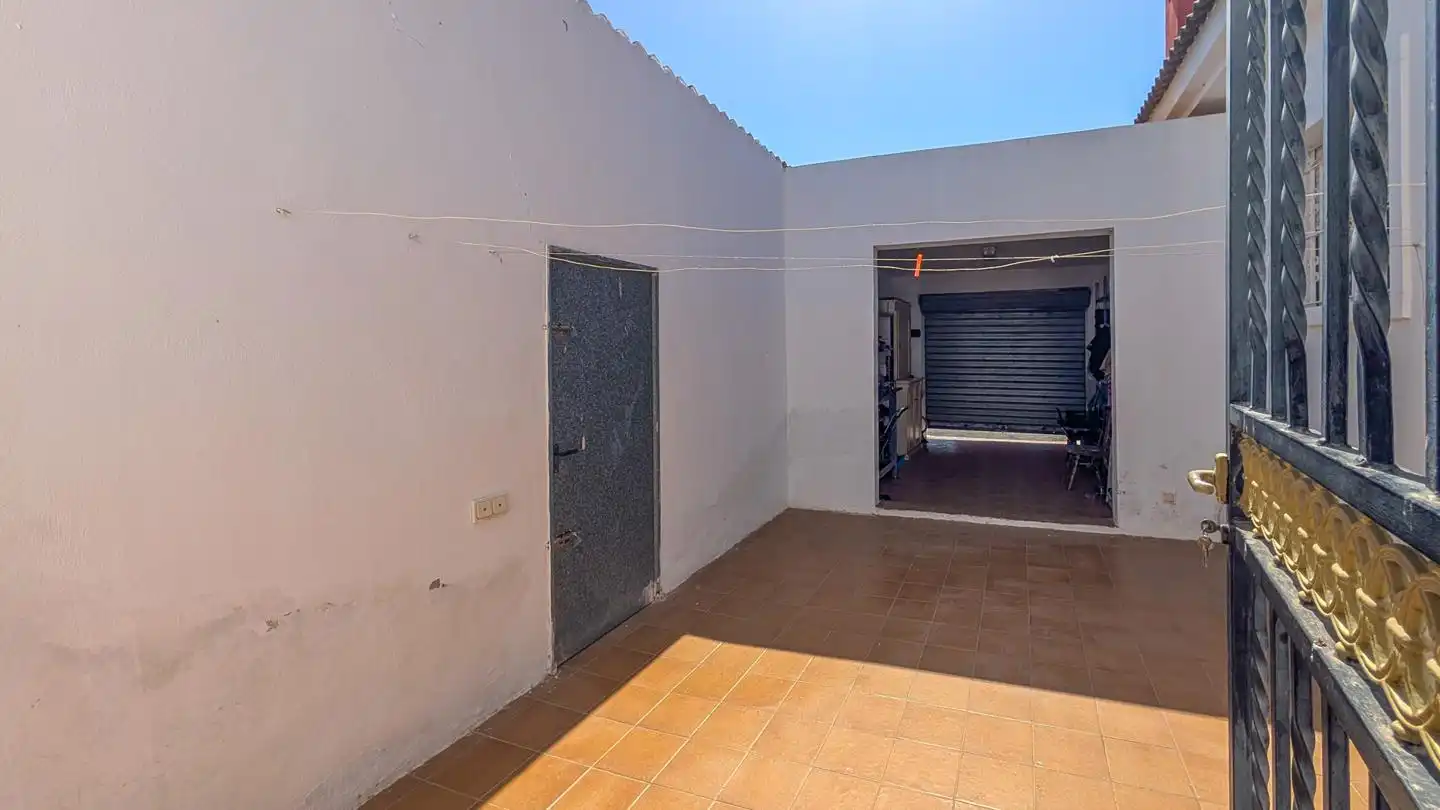 Casa o xalet en venda en Elche / Elx amb Aire condicionat, Jardí privat i Terrassa