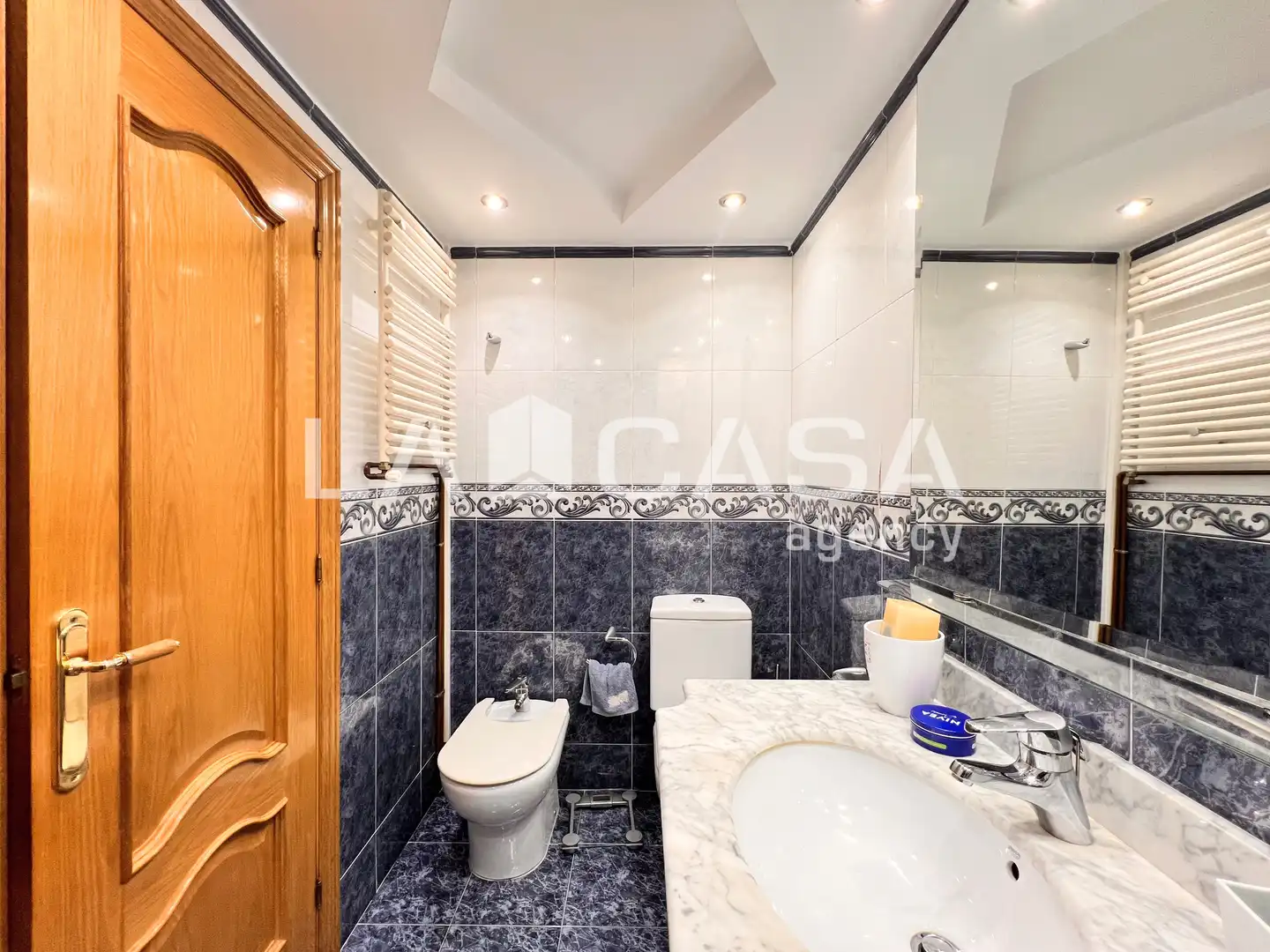 Baño de Piso en venta en Badalona con Calefacción, Terraza y Trastero
