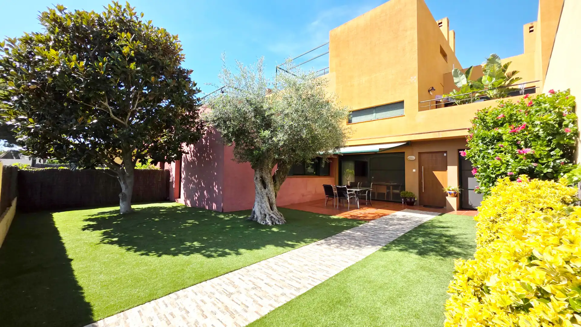 Terraced house with terrace for sale in Passatge de l'Abellarol