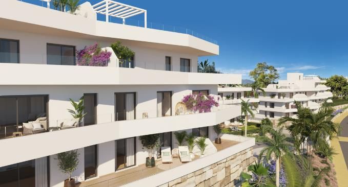 Vista exterior de Apartamento en venta en Estepona con Aire acondicionado, Jardín privado y Parquet