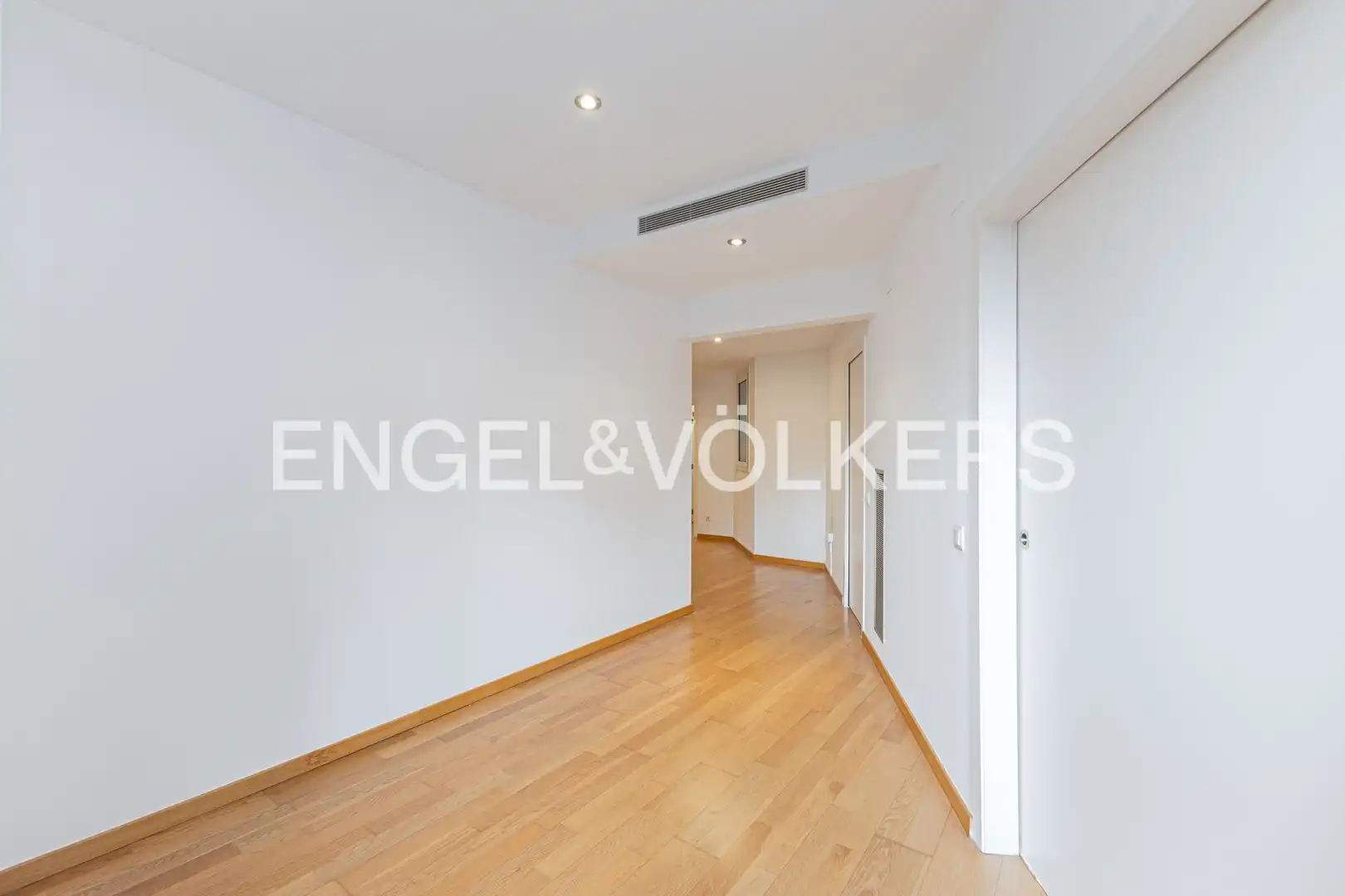 Piso en venta en Barcelona con Aire acondicionado, Calefacción y Parquet