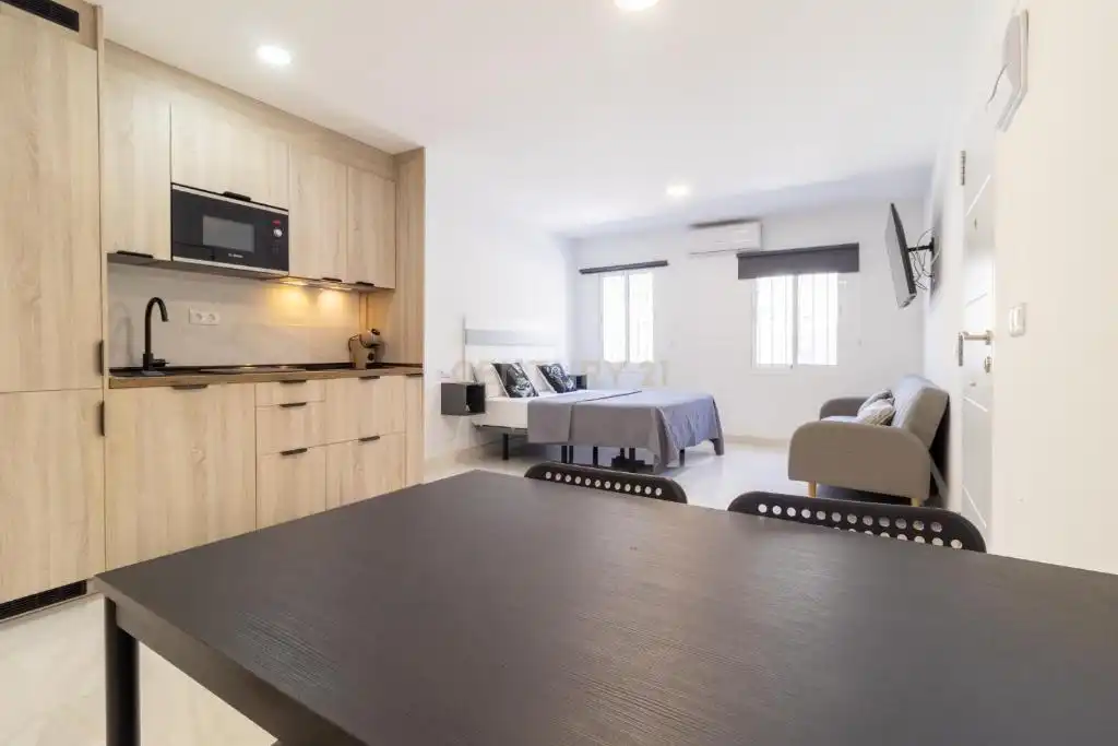 Bedroom of Buildings for sale in Fuengirola