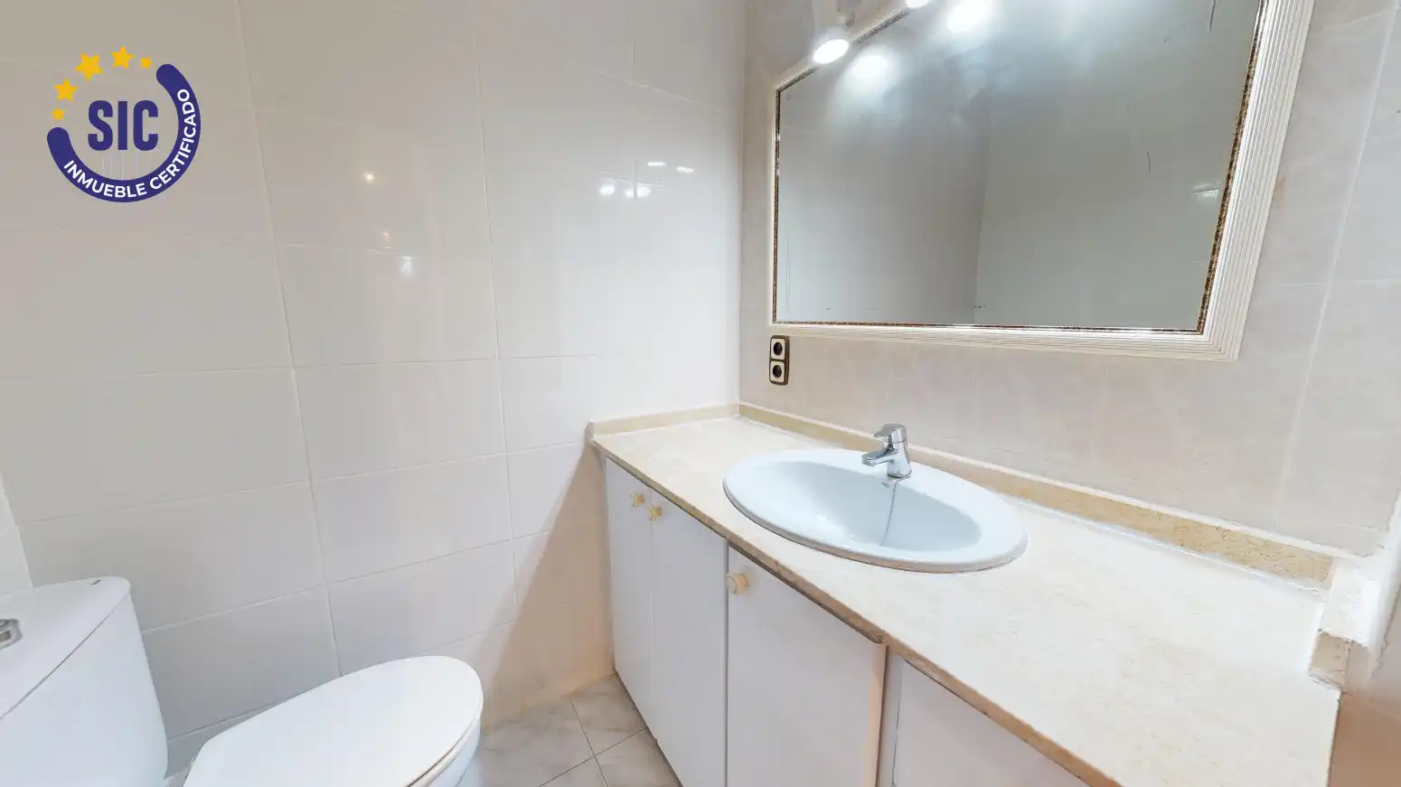 Bathroom of Flat for sale in Torrent  with Balcony