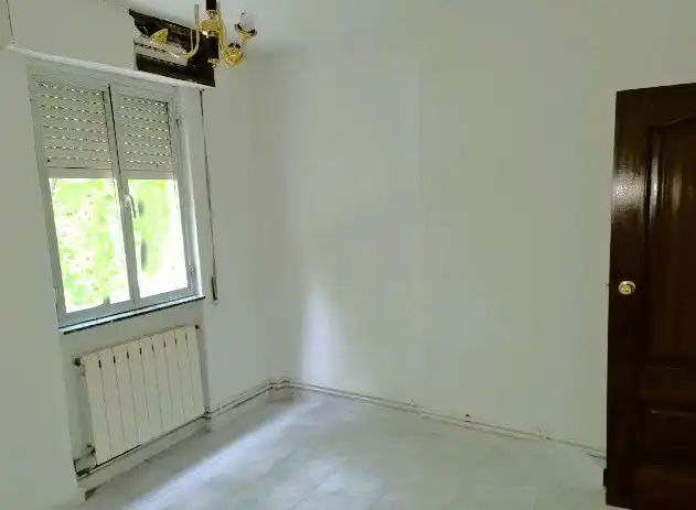Habitación de Piso en venta en Madrid