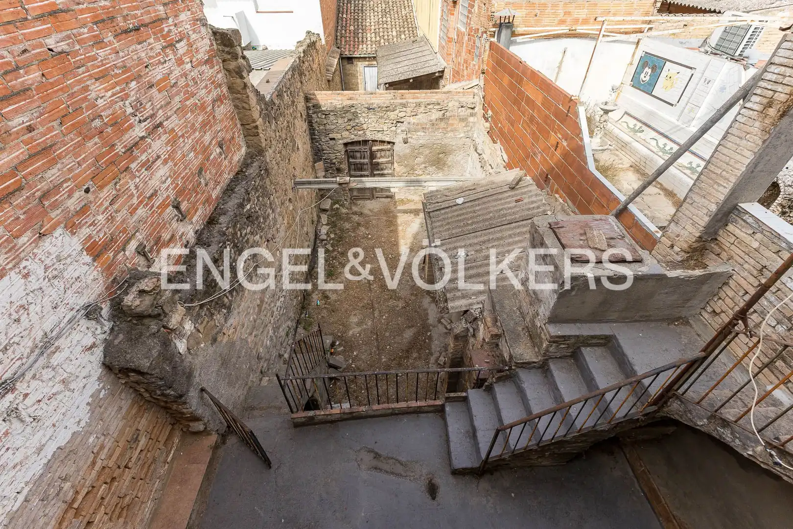Casa adosada en venda en Sant Vicenç de Castellet amb Calefacció i Jardí privat