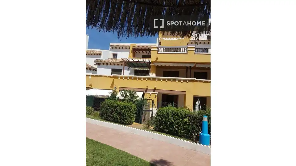 Vista exterior de Apartamento para compartir en Ayamonte con Aire acondicionado, Calefacción y Terraza