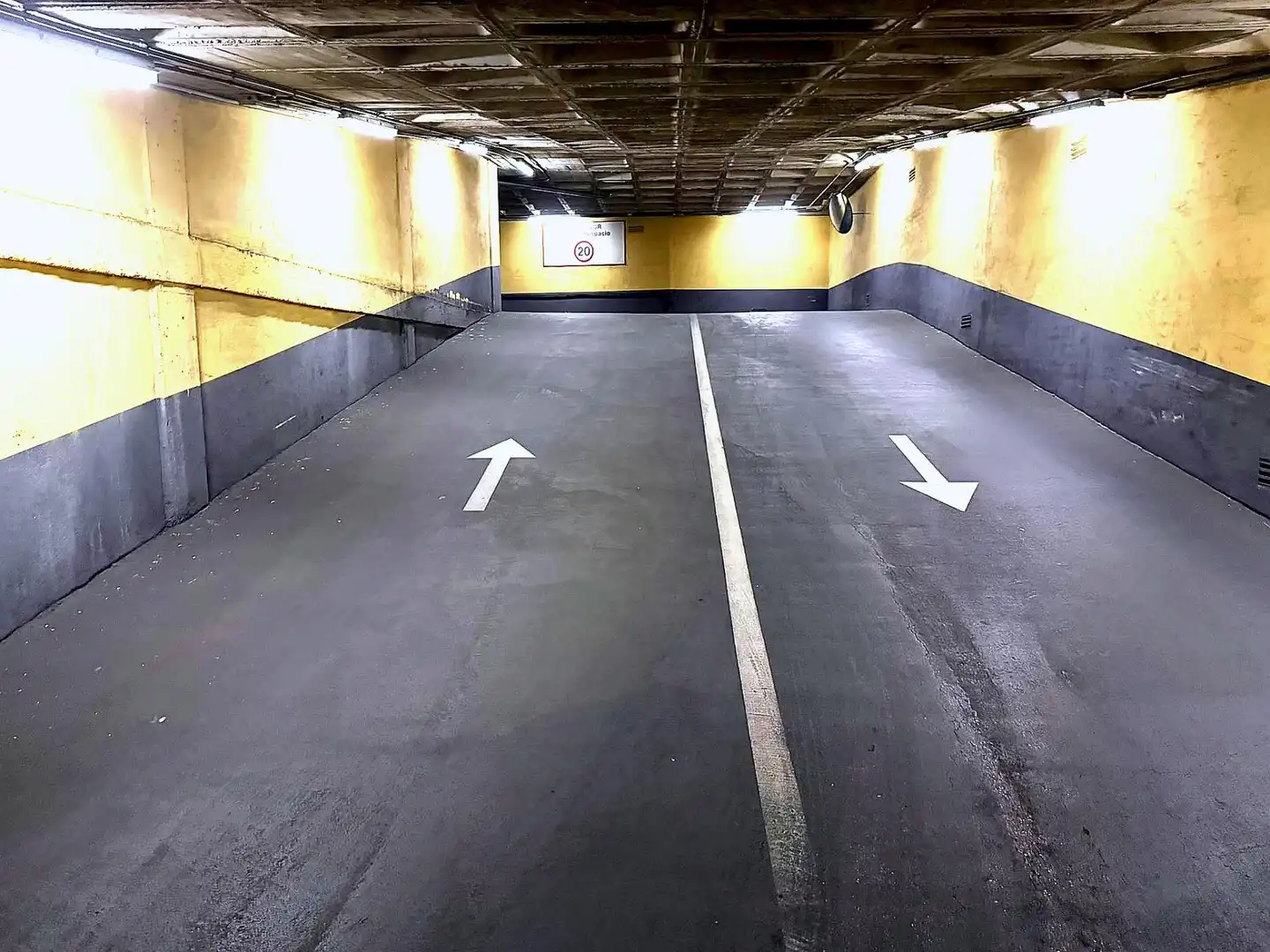 Garage zur Miete in Ibiza de Madrid, Retiro