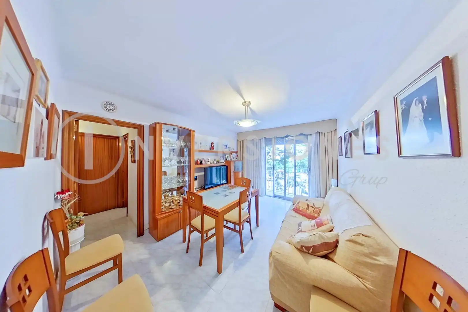 Living room of Flat for sale in Sabadell  with Air Conditioner and Balcony