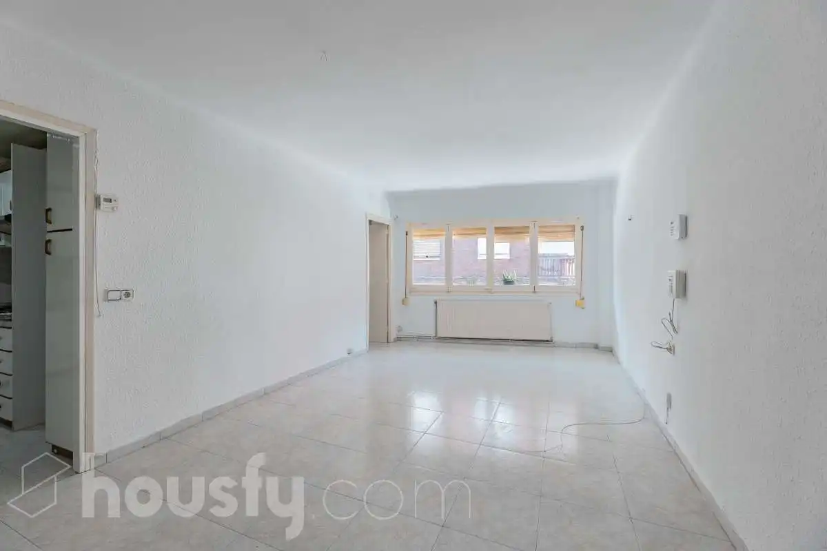 Living room of Flat for sale in Barcelona