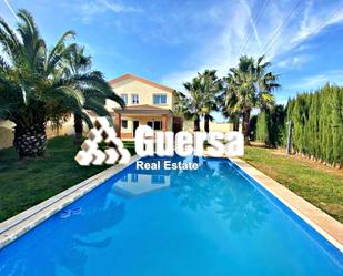 Vista exterior de Casa o xalet de lloguer en San Antonio de Benagéber amb Aire condicionat, Terrassa i Piscina