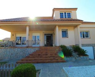 Vista exterior de Casa o xalet en venda en Pilar de la Horadada amb Aire condicionat, Terrassa i Piscina