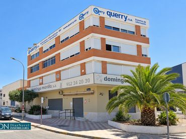 Oficina amb ascensor en venda a Calle Caleta de Vélez