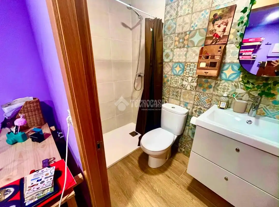 Baño de Local en venta en Gijón 