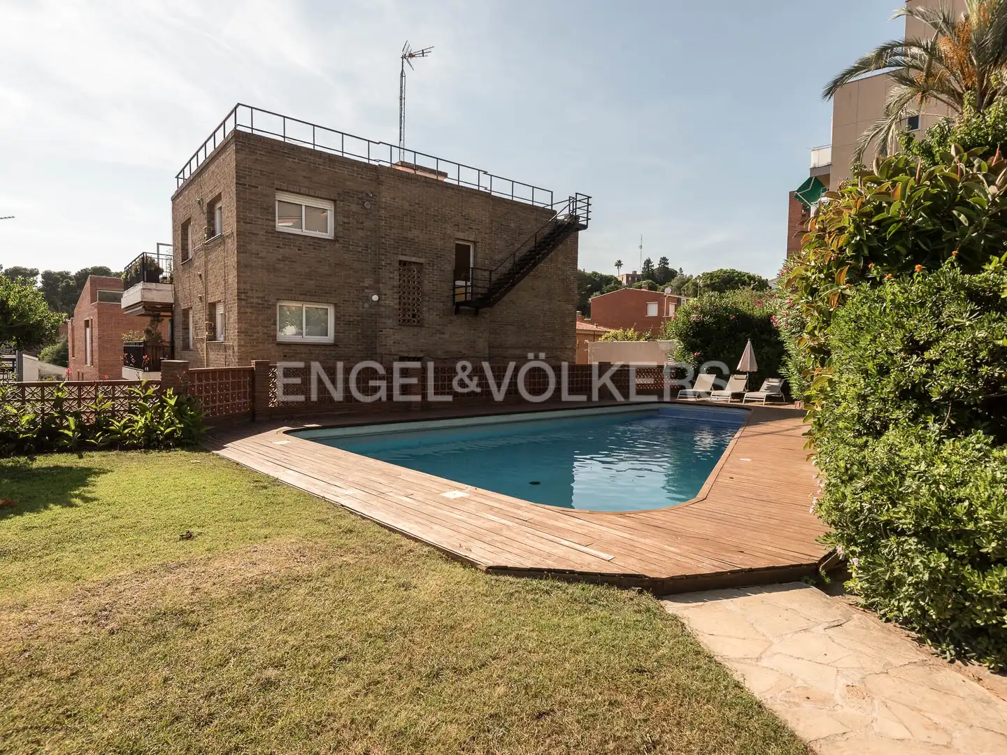 Swimming pool of Houses for rent in La Miranda - Can Candeler 
