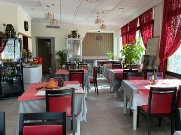 Business premises for transfer in Calle Tamarindos, Benalmádena, Spain