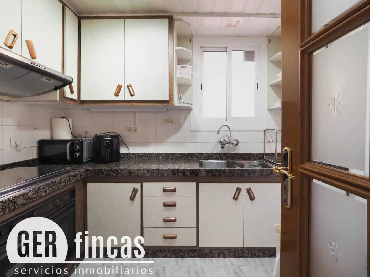 Kitchen of Flat for sale in Sud