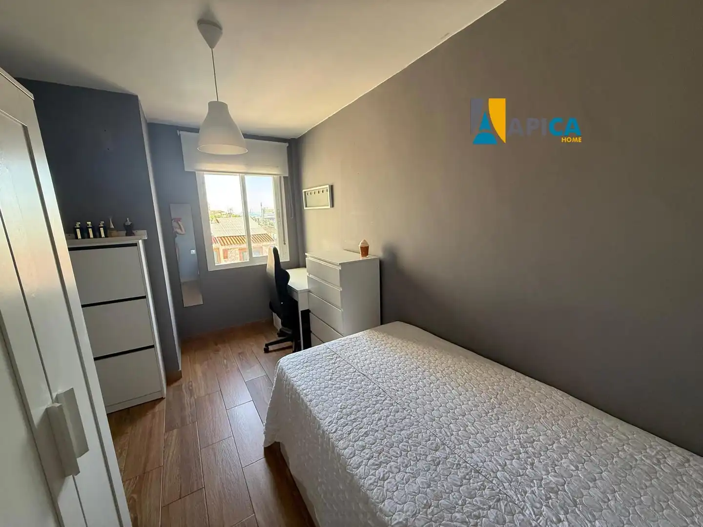Dormitori de Casa adosada en venda en Algeciras amb Terrassa