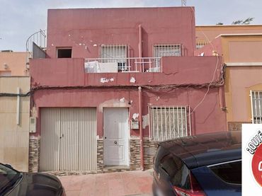 Adossat en venda a Calle SIERRA MONTEAGUD