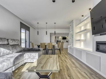 Casa en venta en Canigó 1