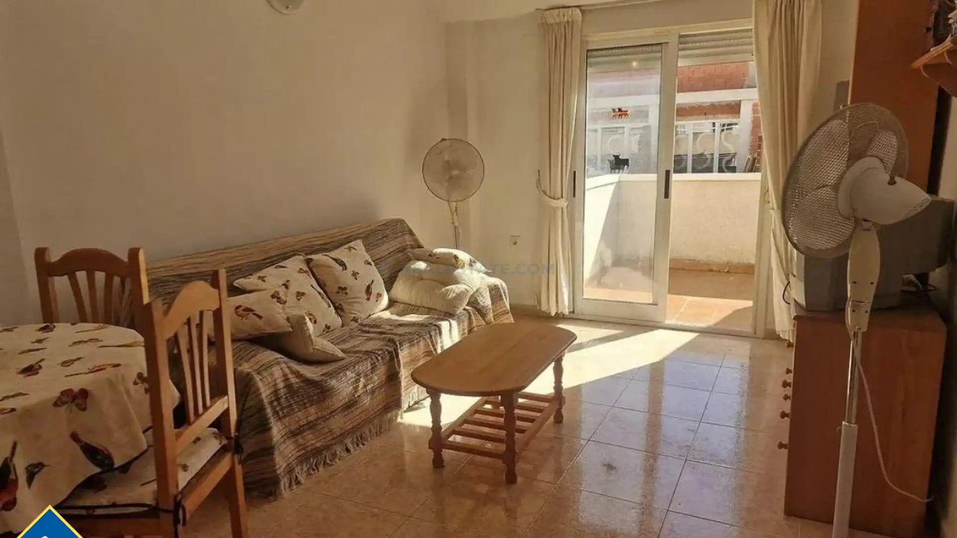 Sala d'estar de Àtic en venda en Torrevieja amb Calefacció, Terrassa i Moblat