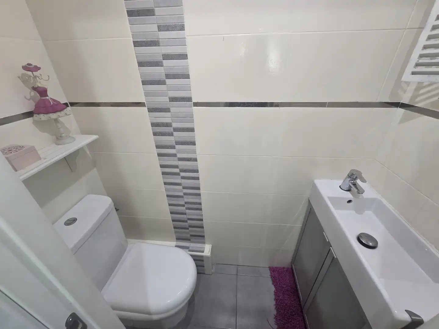 Badezimmer von Wohnung zur Miete in Valencia mit Klimaanlage, Terrasse und Möbliert
