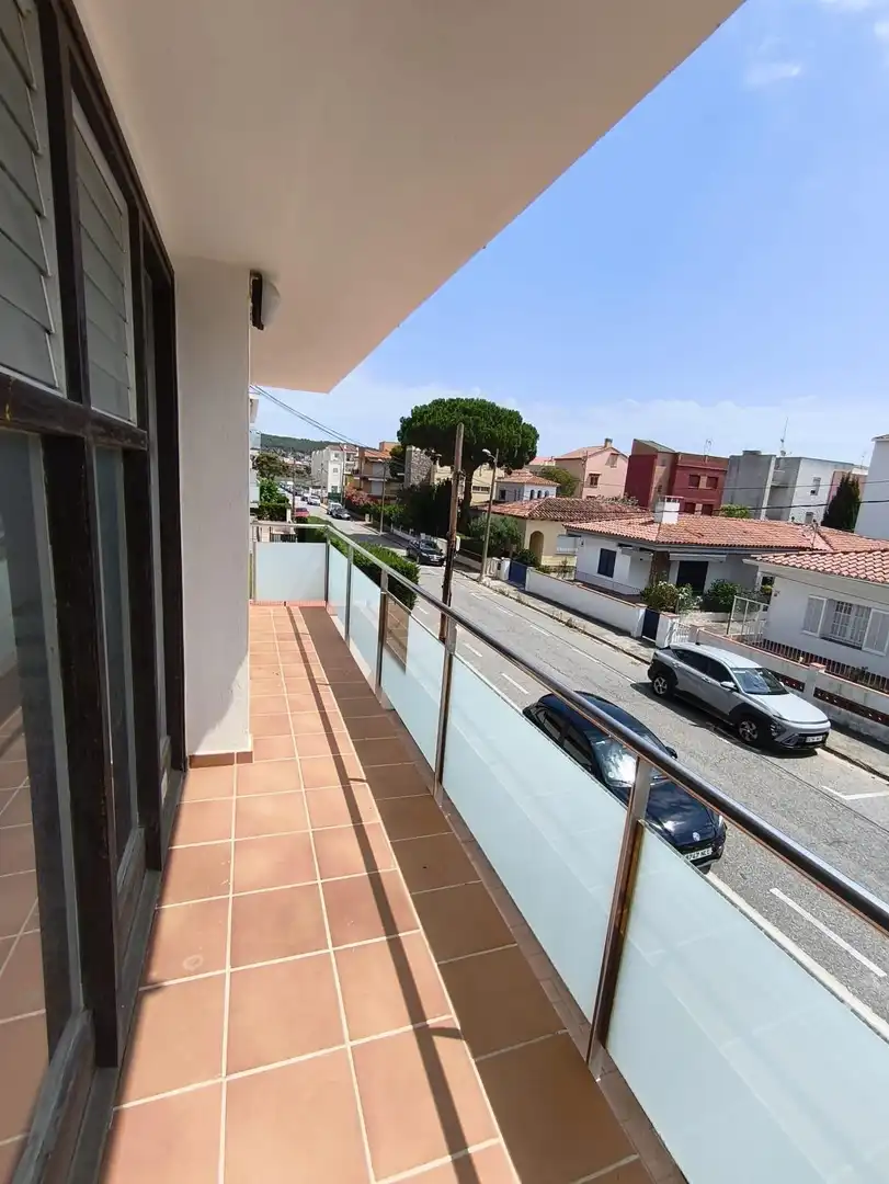 Terraza de Piso en venta en L'Estartit con Piscina comunitaria