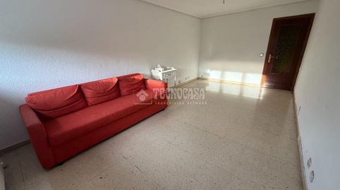 Foto 2 de Piso en venta en Orcasitas, Madrid Capital
